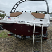 2027 Stingray 20SBX - Black / Cherry Red